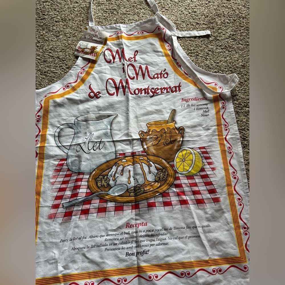 Mel i Mató de‎ Montserrat Vintage apron
